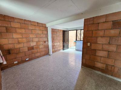 Casa de 2 alcobas en arriendo en Parques De La Italia, Palmira, 57 m² · foto 3 de 13
