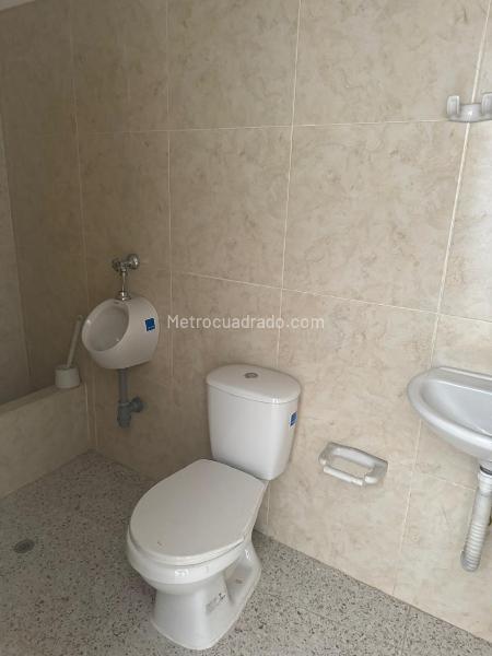 Bodega en Arriendo, La Esmeralda, Bucaramanga - Widok 3