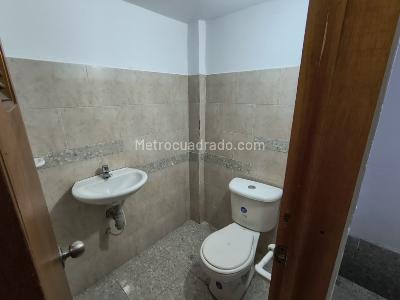 Casa en arriendo en Las Ferias, Bogotá · foto 9 de 17