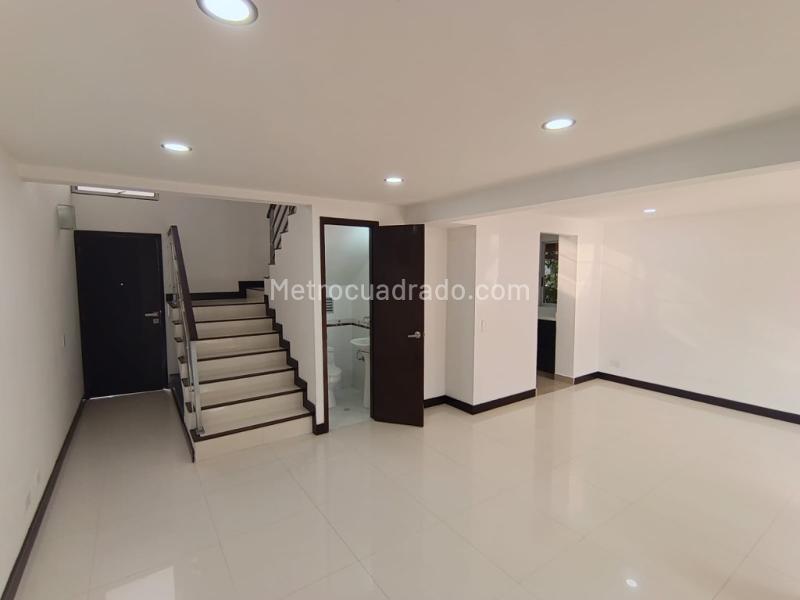 Casa en Arriendo, Ciudad Jardin, Cali - Más