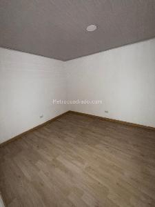 Casa de 5 alcobas en venta en Linterama, Bogotá, 210 m² · foto 5 de 20
