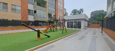 Apartamento de 3 alcobas en venta en Ciudad Jardin, Cali, 94 m² · foto 2 de 20