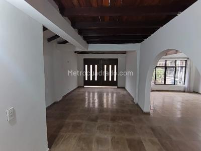Casa de 4 alcobas en venta en Primero De Mayo, Cali, 162 m² · foto 10 de 20