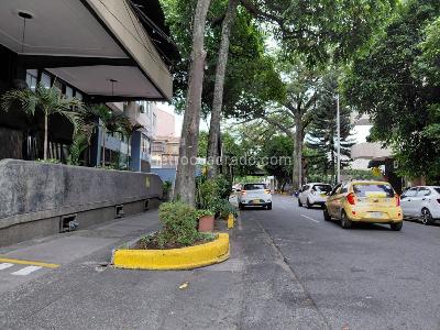 Apartamento de 3 alcobas en venta en Centenario, Cali, 130 m² · foto 2 de 20