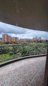 Apartamento de 3 alcobas en arriendo en Ilarco, Bogotá, 200 m² · foto 10 de 20