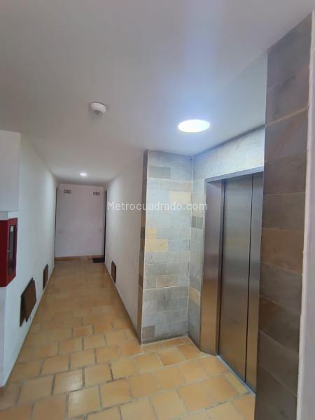 Piso – Cali, Comuna 17 - Más