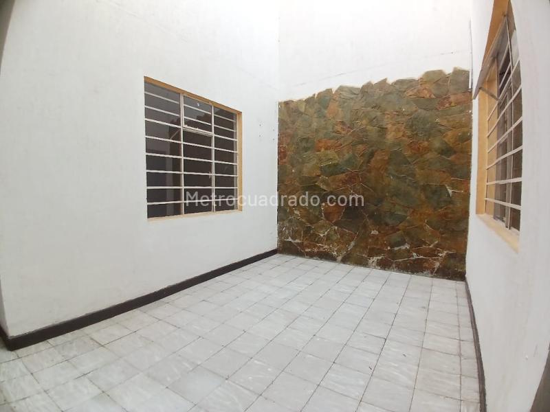 Casa – Cali, Bretaña, Comuna 9 - Más
