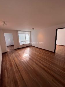 Apartaestudio en arriendo en Las Aguas, Bogotá, 49 m² · foto 3 de 10