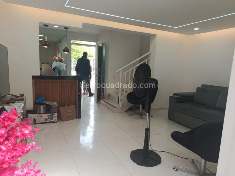 Casa – Jamundí, Urbanizacion Alborada, Sur - Más