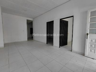 Casa de 5 alcobas en venta en Alfonso Lopez Iii Etapa, Cali, 240 m² · foto 9 de 20