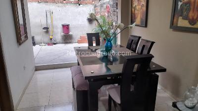 Casa de 5 alcobas en venta en Villa Colombia, Cali, 380 m² · foto 5 de 18