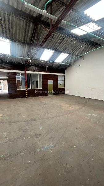Bodega en Arriendo, La Giralda, Bogotá D.C. - Más