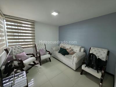 Casa de 3 alcobas en venta en Urb, Palmira, 60 m² · foto 3 de 20
