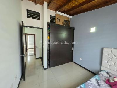Casa de 3 alcobas en venta en Urb, Palmira, 60 m² · foto 12 de 20