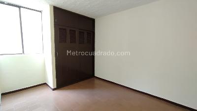 Apartamento de 3 alcobas en venta en Marco Fidel Suarez, Cali, 58 m² · foto 7 de 13