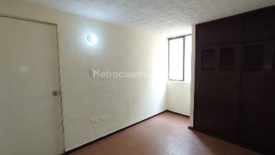 Apartamento de 3 alcobas en venta en Marco Fidel Suarez, Cali, 58 m² · foto 8 de 13