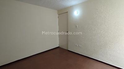 Apartamento de 3 alcobas en venta en Marco Fidel Suarez, Cali, 58 m² · foto 9 de 13