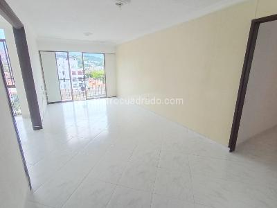 Apartamento de 3 alcobas en arriendo en Cerros Del Campestre, Floridablanca, 120 m² · foto 3 de 17