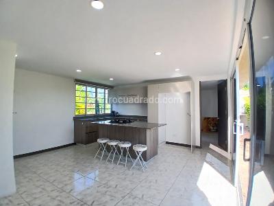 Casa de 2 alcobas en arriendo en Via Cerritos Entrada 12 San Isidro, Pereira, 100 m² · foto 2 de 7