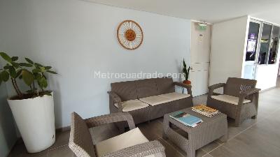 Apartamento de 2 alcobas en arriendo en Los Guayacanes, Cali, 65 m² · foto 2 de 20