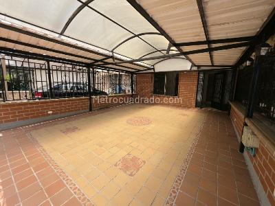 Casa de 3 alcobas en venta en Altamira, Palmira, 181 m² · foto 2 de 20