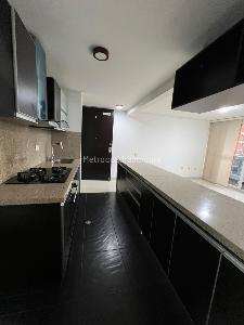 Apartamento de 3 alcobas en arriendo en Versalles, Floridablanca, 90 m² · foto 5 de 18