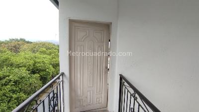 Apartamento de 2 alcobas en arriendo en Primero De Mayo, Cali, 50 m² · foto 2 de 14