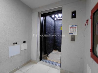 Apartamento de 2 alcobas en venta en Jorge Isaacs, Cali, 57 m² · foto 4 de 20