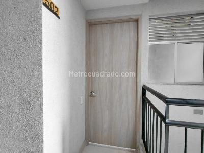 Apartamento de 2 alcobas en venta en Jorge Isaacs, Cali, 57 m² · foto 5 de 20