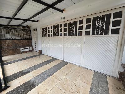 Apartamento en arriendo en Altamira, Palmira · foto 2 de 14
