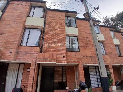Casa de 3 alcobas en arriendo en Portales Del Norte, Bogotá, 100 m² · foto 2 de 20