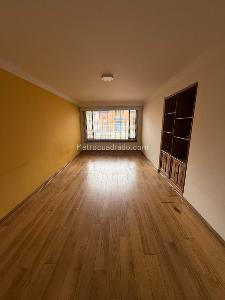 Apartaestudio en arriendo en Santa Bibiana, Bogotá, 67 m² · foto 2 de 15