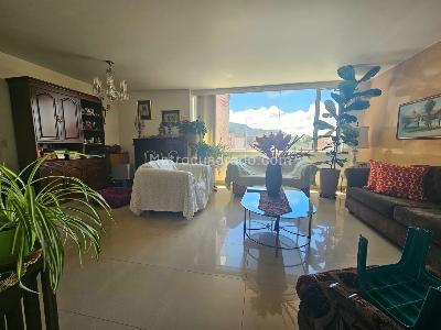 Apartamento en venta en Santa Barbara Central, Bogotá · foto 4 de 13