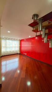 Apartamento de 3 alcobas en venta en Cedritos, Bogotá, 202 m² · foto 9 de 17