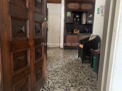 Casa de 3 alcobas en venta en Girardot, Girardot, 1280 m² · foto 4 de 20