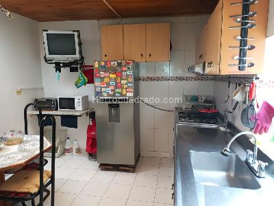Casa en venta en San Luis, Bogotá · foto 5 de 12