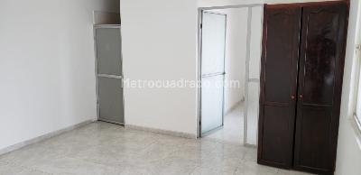 Casa de 5 alcobas en venta en Rosa Blanca, Girardot, 275 m² · foto 14 de 20
