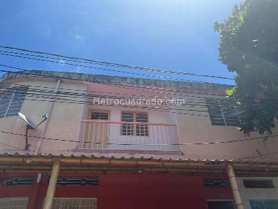 Apartamento de 4 alcobas en venta en Girardot, Girardot, 188 m² · foto 2 de 20