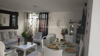 Casa de 5 alcobas en venta en Campin, Bogotá, 300 m² · foto 3 de 20