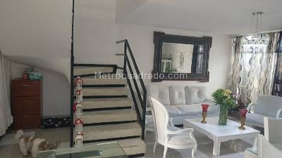 Casa de 5 alcobas en venta en Campin, Bogotá, 300 m² · foto 4 de 20