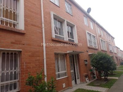 Casa de 3 alcobas en venta en San Mateo, Soacha, 64 m² · foto 2 de 20