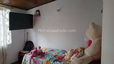 Casa de 4 alcobas en venta en San Mateo, Soacha, 124 m² · foto 13 de 15