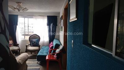 Casa en venta en Engativa Centro, Bogotá · foto 2 de 20