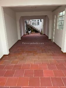 Casa de 5 alcobas en venta en Versalles, Bogotá, 150 m² · foto 2 de 19