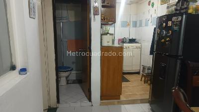Casa de 5 alcobas en venta en Engativa Centro, Bogotá, 247 m² · foto 4 de 17