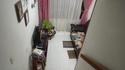 Casa de 5 alcobas en venta en Engativa Centro, Bogotá, 247 m² · foto 8 de 17