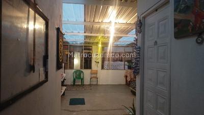 Casa de 5 alcobas en venta en Engativa Centro, Bogotá, 247 m² · foto 11 de 17