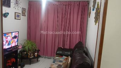 Casa de 5 alcobas en venta en Engativa Centro, Bogotá, 247 m² · foto 13 de 17