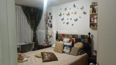 Casa de 5 alcobas en venta en Engativa Centro, Bogotá, 247 m² · foto 15 de 17
