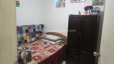 Casa de 5 alcobas en venta en Engativa Centro, Bogotá, 247 m² · foto 16 de 17